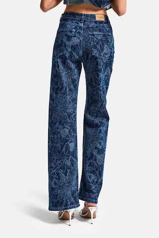 it's basic Kadın Mavi 1s6-7 Straight Fit Çiçek Desenli Parlak Taşlı Tasarım Elastan Denim Jean