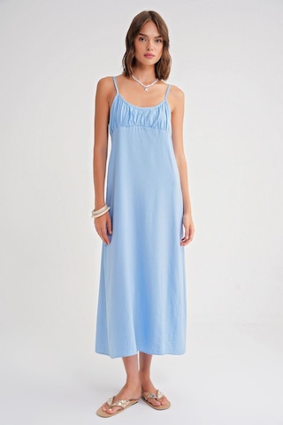4742 Kadın İp Askılı Büzgü Detaylı Midi Elbise Bebe Mavi Bebe Mavi