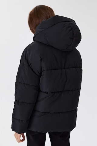 Lee Cooper Meley Kadın Mont Siyah-15183