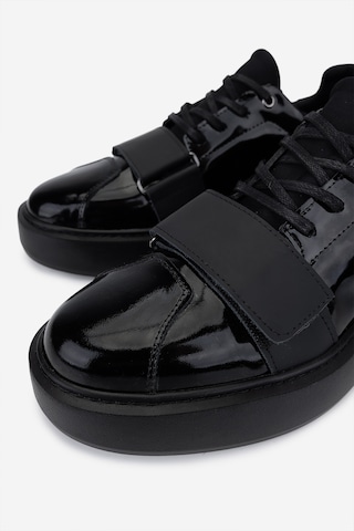Valmenti Erkek Hakiki Deri Siyah Rugan Sneakers & Spor Ayakkabı 352 23106 Erk Ayk Sk25-26 Sıyah Rgn Siyah