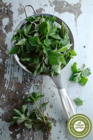 Yörem Afyon Artvin Yöresinden Doğanın Yeşil Mührü Hakiki Isırgan Otu Yaprağı, Yakan Ot Urtica Dioica 55gr.