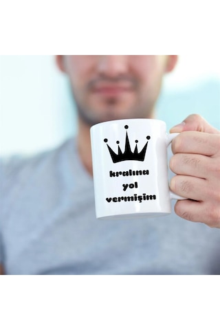 Kralına Yol Vermişim Tasarımlı Bardak