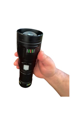 Arwoan Şarjlı Led El Feneri Seti Güçlü Ve Uzun Menzilli Profesyonel El Feneri + 4 Yedek Pil Siyah