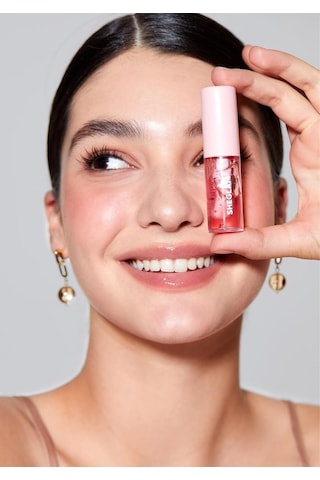 Sheglam Jelly Wow Dudak Yağı,berry Involved, Nemlendirici & Parlak Dudak Parlatıcıları