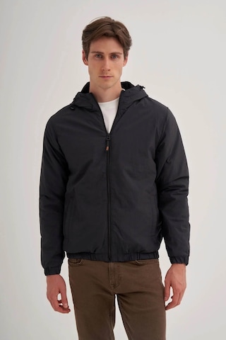 Cazador Basic Regular Fit Siyah Erkek Mont 10200