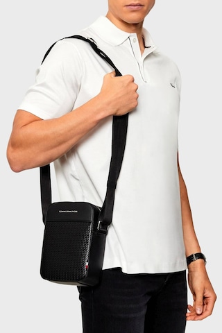 Tommy Hilfiger Erkek Çanta Am0am13661 Bds Siyah Siyah