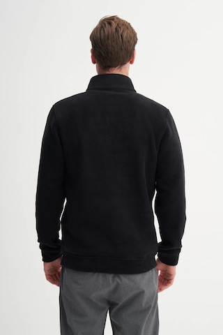 Cazador Erkek Siyah Caz 53200 Dik Yk. Sweat 53200-199 SiYAH