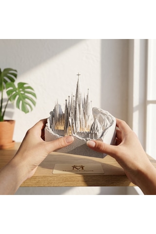 Dünya Mirasları Led Işıklı 3d Dekoratif Yapılar Koleksiyonu Sagrada Familia Gri