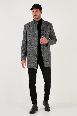 Buratti Düğmeli Dik Yaka Kırçıllı Slim Fit Kaşe Erkek Kaban 5841016 Siyah Noktalı
