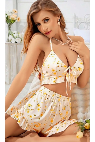 Motto10 Butik Kadın Çiçekli Ekru Askılı Şortlu Pijama Takım 5017