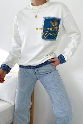Femelle Kadın Beyaz Etek Ucu Ve Bilekleri Kot Detaylı Kelebek Taşlı Pamuk Sweatshirt