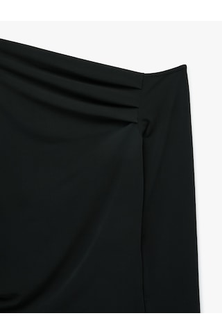 Koton Slim Fit Drapeli Asimetrik Kesim Uzun Kollu Tek Omuz Tişört Siyah 7wak50088ek