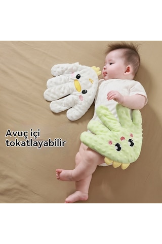 Jian Fan Bebek Alkışlıyor Ve Uyuyor, Çavçi Yattırıyor Ve İkna Edici Artefakt