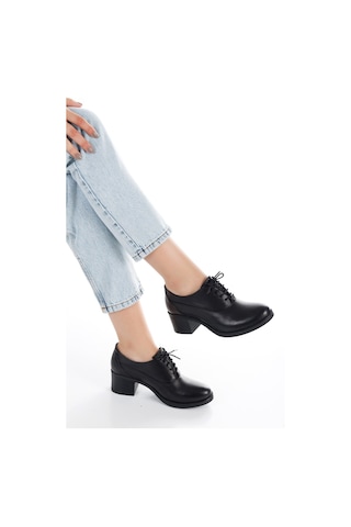 Hakiki Deri Kalın Topuklu Bağcıklı Siyah Oxford Kadın Ayakkabı Siyah