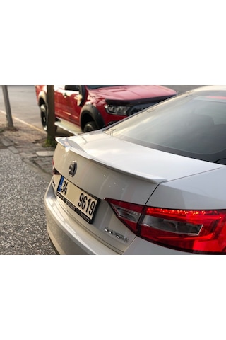 Skoda Super B Bagaj Üstü Spoiler Yapışık Anatomik Abs Plastik