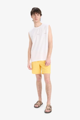 DeFacto Regular Fit Kısa Boy Cepli File Astarlı Beli Bağcıklı Düz Hafif Kumaş Deniz Şortu E5133AXNSYL190