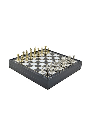 Gifthome Orta Boy Metal İngiliz Satranç Takımı Parlak Ve Mermer Desenli Sandıklı Mdf Tahtası 36x36x6 Cm.