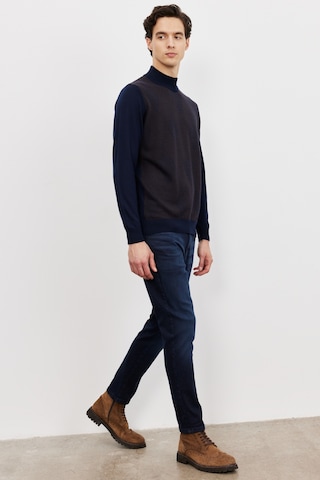 AC&Co / Altınyıldız Classics Erkek Koyu Lacivert Trend Slim Fit Dar Kesim 5 Cep Denim Jean Kot Pantolon 4A0123100101KLC38