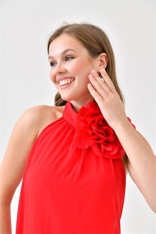 Dip Moda Kadın Broş Çiçek Detaylı Abiye Elbise Dpnbs9351 Kırmızı