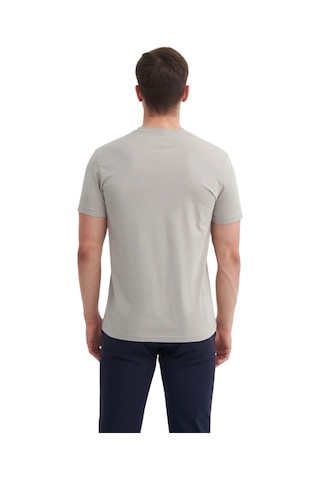 Cazador Erkek Slim Fit Bisiklet Yaka Pamuklu Düz Tişört 4623 Gri