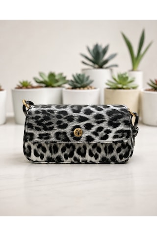 Leopar Desenli Baget Omuz Çantası Beyaz & Siyah Çok Renkli