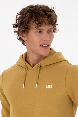 U.S. Polo Assn. Erkek Regular Fit Kapüşonlu Şardonlu Hardal Basic Sweatshirt 50315582-VR151