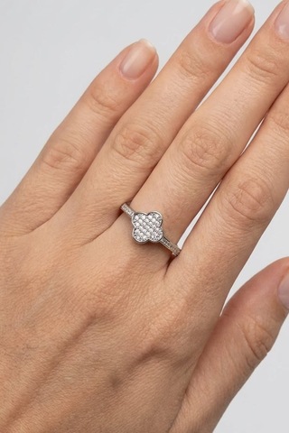 Valmont Accessories Ayarlanabilir Kristal Taşlı Yonca Yüzük Zarif Işıltılı Kadın Yüzük Gümüş