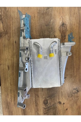 Turbo Soğutuculu Emme Manifold Açık Tip Clh 1.6 Tdi 2.0 Tdi Vag