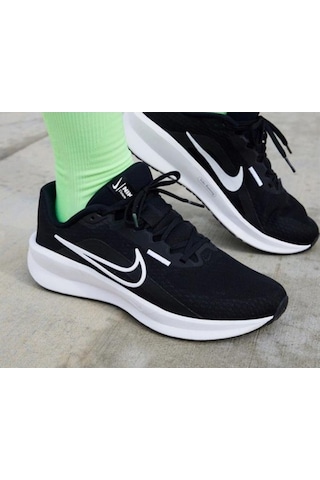 Nike W Downshıfter 13 Fd6476 001 Unisex Yürüyüş Ve Koşu Ayakkabısı Siyah Beyaz 35,5-40 Siyah - Beyaz