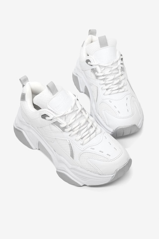 Tonny Black Rahat Kalıp Poli Taban Bağcıklı Sneaker Kadın Beyaz Sneaker Tbcrn1903