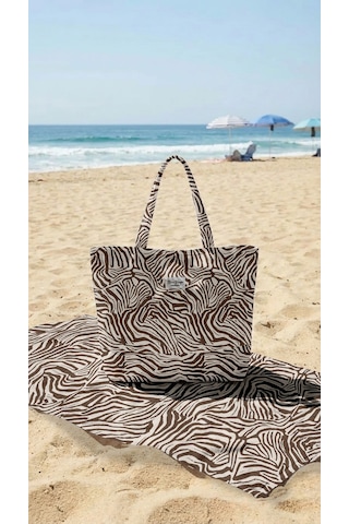 Miami Beach Zebra Desenli Kahverengi Krem Parçalı Kendinden Saplı Astarlı Kadın Plaj Çantası Renkli