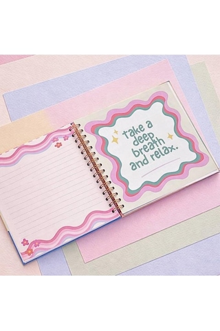 Lizy Spiralli Süresiz Planlayıcı Ajanda - 19x19 Cm - Motivasyon Ve Sticker Sayfaları Çiçek Pembe