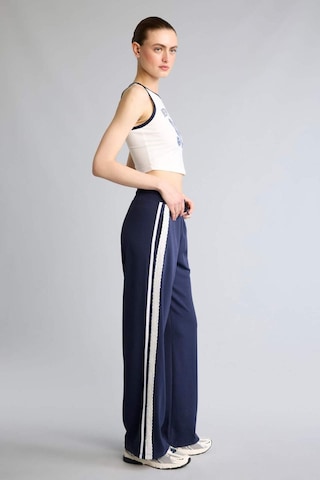 Defacto Straıght Fıt Cepli Standart Paça Standart Boy Skuba Dalgıç Kumaş Pantolon H7722ax26smın275 İndigo-ın275