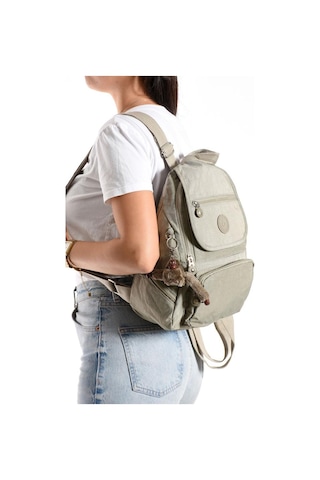 Baginn Kadın Sırt Çantası Kapaklı Model 30 25 Cm Hafif Klinkır Kumaş Spor Çantası Günlük Bayan Çantası Bej