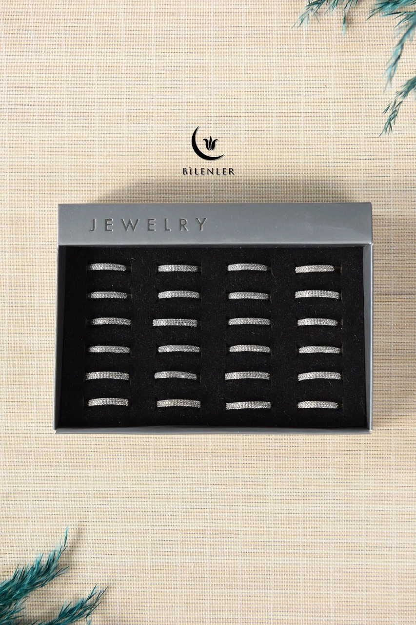 Kadın Taşlı Metal Yüzük Uzun Ömürlü,şık Tasarım 24 Lü Kutu Gümüş