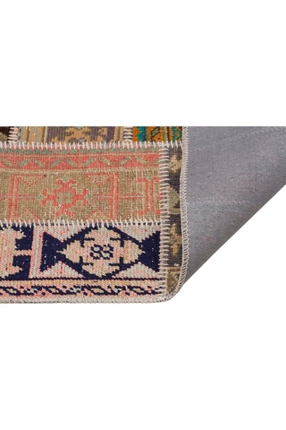 Çekici Renklerle Örülmüş Patchwork Halı 230x160 Cm 6323