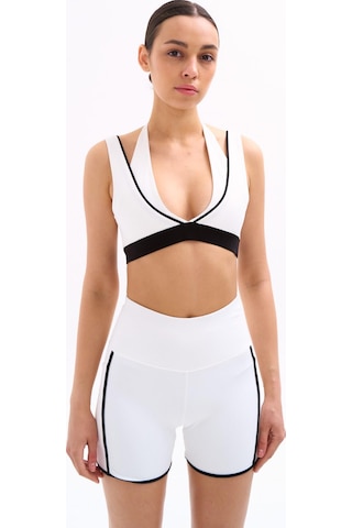 Normal People Lana - Spor Bra / Şeftali Dokulu Peach Skin Kumaş Beyaz