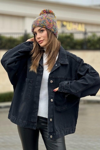Kadın Siyah Apaş Yaka, Çift Cepli, Kaliteli Jeans Kumaş, Salaş Kot Ceket Siyah