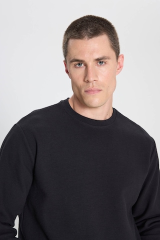 Wrangler Regular Fit Normal Kesim Bisiklet Yaka %100 Pamuk Siyah Sweatshirt W242501001 Siyah