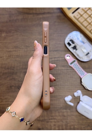 Samsung Galaxy S25 Uyumlu Premium Deri Dokulu Darbelere Karşı Dayanıklı Nazal Silikon Kılıf Kahverengi