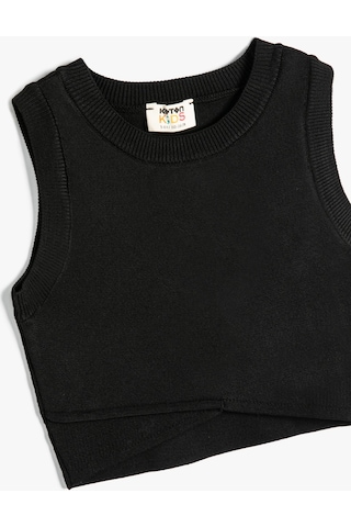 Koton Kolsuz Crop Kazak Halter Yaka Dar Kalıp Asimetrik Kesim Siyah 4skg90001at 4SKG90001AT999 Siyah