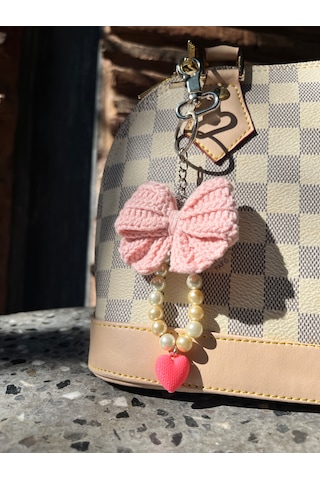 Maıson De Mode Coquette El Örmesi Pembe Fiyonklu İnci Detaylı Çanta Charm Beyaz - Pembe