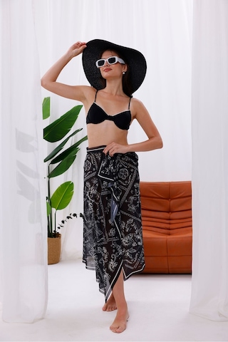 Tarzını Seç İç Gösterir Transparan Pareo - Bandana Çiçeği Model 150x95 Cm Çok Renkli