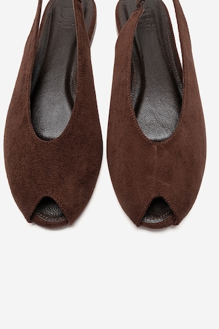 Luvishoes Serına Kahverengi Süet Kadın Sandalet