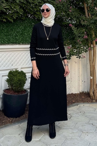Rabia Şamlı Samanyolu Siyah Triko Elbise Normal