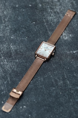 Daniel Klein Dke.1.10741-5 Dikdörtgen Kasa Hasır Kordon Minimal Tasarım Kadın Kol Saati Rose Gold