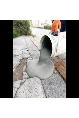 İsonem Çimento Esaslı Kendiliğinden Yayılan Renkli Jelbeton 20 Kg Mavi