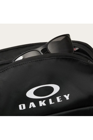Oakley Essential Day Pack Fos901982 25n U 29 Litre Sırt Çantası Siyah