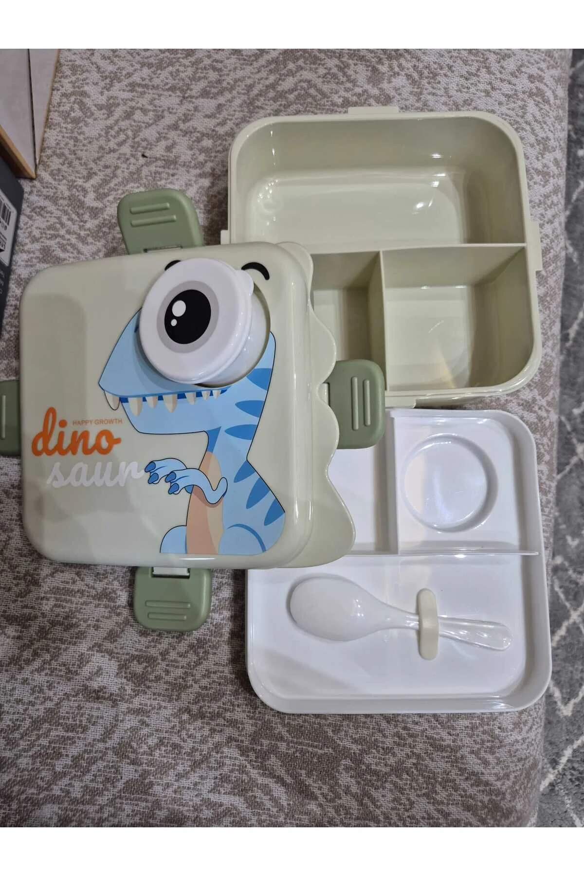 Leva 3 Bölmeli Plastik 2 Katlı Hayvan Figürlü Beslenme Kutusu 1120ml+70 Ml Taşıma Kabı Lunch Box Pls Açık Yeşil