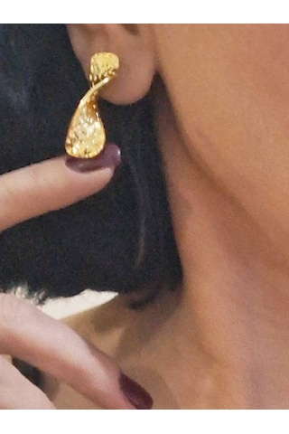 Altın Renk Gold Kaplama Kadın Geometrik Noktalı Çivi Küpe
